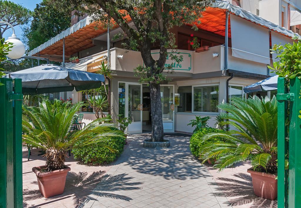 Hotel Le Ginestre Lido di Camaiore Exterior foto